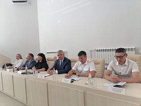 Сегодня в Калмыцком государственном университете состоялась торжественная церемония вручения сертификатов об окончании факультета довузовской подготовки и обучения иностранных граждан Сегодня в Калмыцком государственном университете состоялась торжественная церемония вручения сертификатов об окончании факультета довузовской подготовки и обучения иностранных граждан
